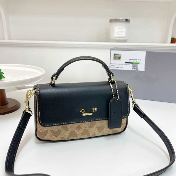classic colored old flower version small square bag horizontal version fashionable and versatile crossbody women's gift box version hor
classic colored old flower version small square bag horizontal version fashionable and versatile crossbody women's gift box version hor