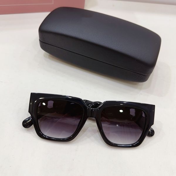 women's sunglasses designer sunglasses women's glasses design black diamond letter with case luxury sunglasses, White;black
women's sunglasses designer sunglasses women's glasses design black diamond letter with case luxury sunglasses, White;black