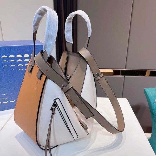 High-end Leather Puzzles Bag Designer Shoulder Handbag Women's Fashion Brand Handheld Tote High Capacity Commuter New Skinny Strap Crossbody, 24
High-end Leather Puzzles Bag Designer Shoulder Handbag Women's Fashion Brand Handheld Tote High Capacity Commuter New Skinny Strap Crossbody, 24