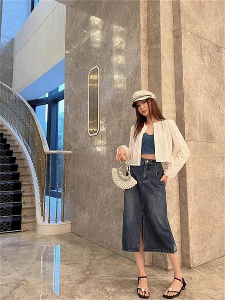 chan 2023 new women's brand jacket sunscreen clothing ootd designer fashion classic cccc sequins coat leisure spring hollow out coats c, Black;brown
chan 2023 new women's brand jacket sunscreen clothing ootd designer fashion classic cccc sequins coat leisure spring hollow out coats c, Black;brown