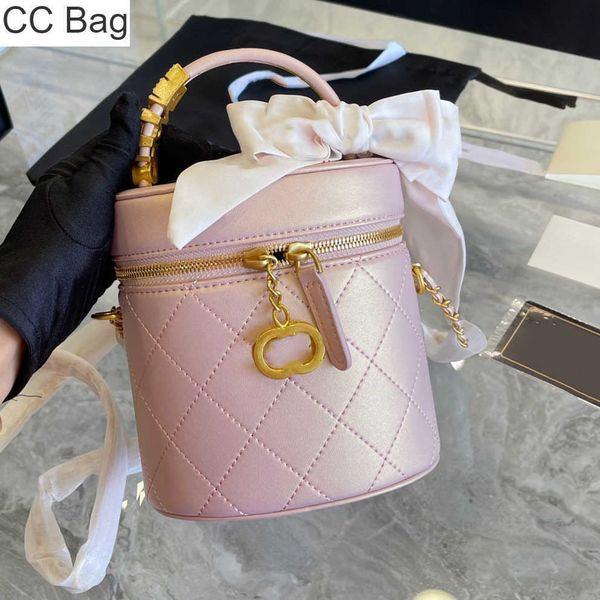 cc bag 9a mini bucket cosmetic bag classic quilted check metal letter handle with ribbon chain zipper designer crossbody shoulder bags luxur, White
cc bag 9a mini bucket cosmetic bag classic quilted check metal letter handle with ribbon chain zipper designer crossbody shoulder bags luxur, White