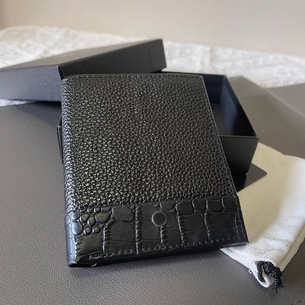 with box mens wallet purse bag man luxury designer women wallet card holder 2023 men's leather withs wallets for men purses instock, Red;black
with box mens wallet purse bag man luxury designer women wallet card holder 2023 men's leather withs wallets for men purses instock, Red;black