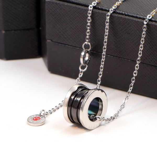 18k gold white ceramic designer pendant necklace 925 silver black ceramic fashion with diamonds adjustable necklace couple
18k gold white ceramic designer pendant necklace 925 silver black ceramic fashion with diamonds adjustable necklace couple