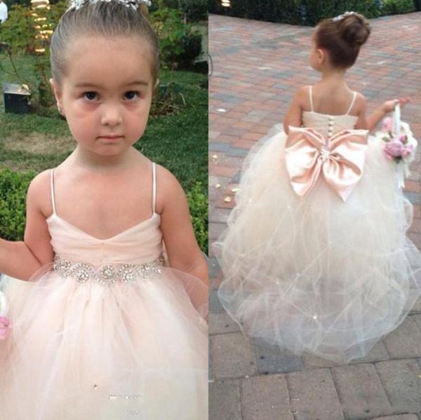 2021 pageant dresses girls spaghetti sleeveless flower girl dresses white ivory champagne kids ball gowns wedding dress sash beadi2871153, White;blue
2021 pageant dresses girls spaghetti sleeveless flower girl dresses white ivory champagne kids ball gowns wedding dress sash beadi2871153, White;blue