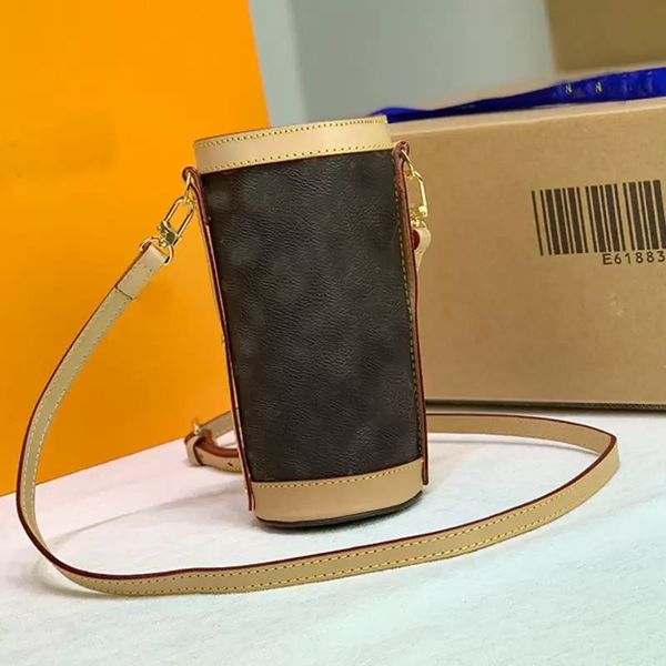 fashion glass package crossbody bag vacuum cup shoulder bags classic letter handbag purse women pouch canvas leather long strap handbags wal, Black;red
fashion glass package crossbody bag vacuum cup shoulder bags classic letter handbag purse women pouch canvas leather long strap handbags wal, Black;red