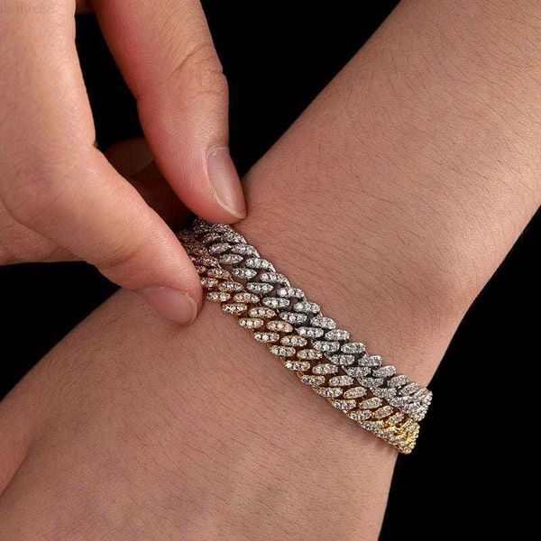 women iced out cuban chain 8mm width vvs moissanite custom silver hip hop cuban bracelet
women iced out cuban chain 8mm width vvs moissanite custom silver hip hop cuban bracelet