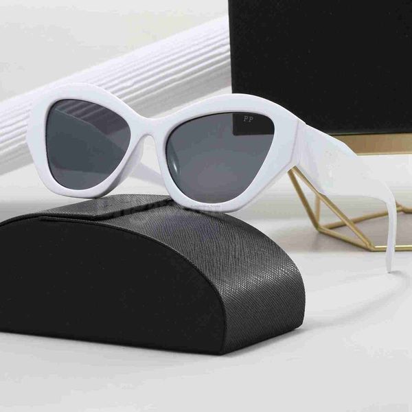 mans womens sunglasses designer sun glasses for woman man eyeglasses gafas de sol seven colors designs black goggles diamonds letter with ca, White;black
mans womens sunglasses designer sun glasses for woman man eyeglasses gafas de sol seven colors designs black goggles diamonds letter with ca, White;black