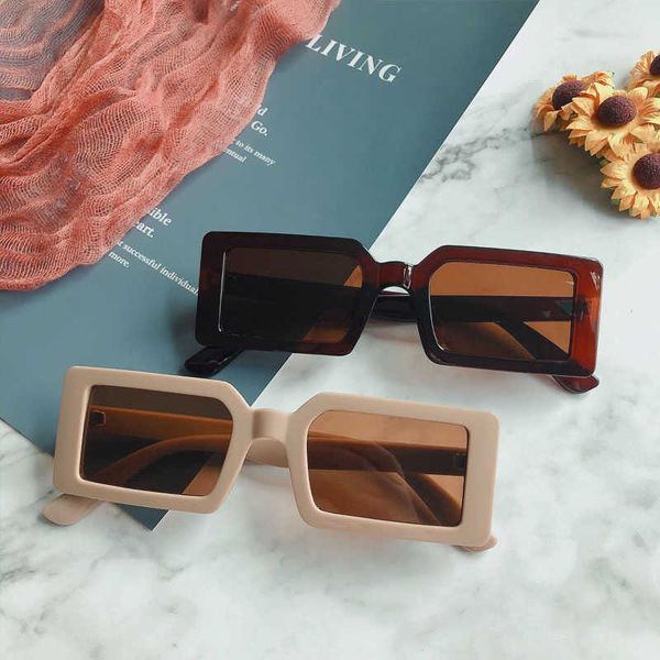 fashion new style vintage rectangle sunglasses square candy color shades eyewear trendy retro women brand design uv400 sun glasses, Silver
fashion new style vintage rectangle sunglasses square candy color shades eyewear trendy retro women brand design uv400 sun glasses, Silver
