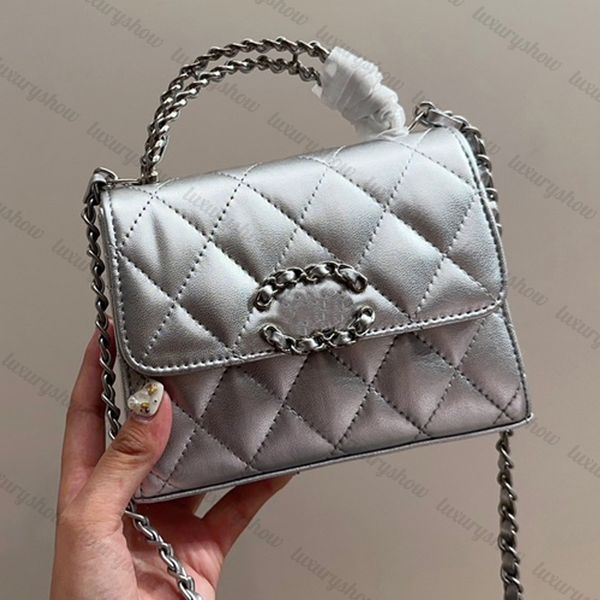 5a designer shoulder bag classic plaid handbag chain leather double letter solid color buckle square striped ladies messenger bag is availab
5a designer shoulder bag classic plaid handbag chain leather double letter solid color buckle square striped ladies messenger bag is availab