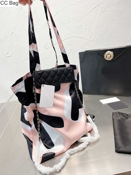 cc bag 9a womens largecapacity shopping bag simple letter design can match any color of clothing style super stylish and lightweight mummy b, White
cc bag 9a womens largecapacity shopping bag simple letter design can match any color of clothing style super stylish and lightweight mummy b, White