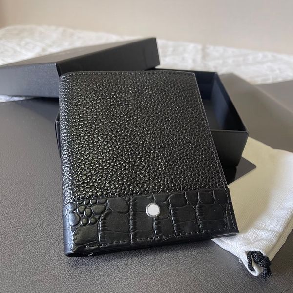 2023 luxury designer short wallets for men cardholder germany black leather mens wallet with box good quality, Red;black
2023 luxury designer short wallets for men cardholder germany black leather mens wallet with box good quality, Red;black