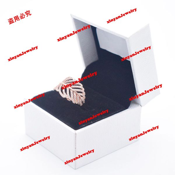 luxury designer classic design women lover rings stainless steel couple rings fashion design women jewelry wholesale, Golden;silver
luxury designer classic design women lover rings stainless steel couple rings fashion design women jewelry wholesale, Golden;silver