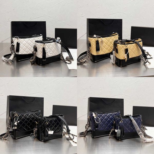 c bag new leisure leather small fragrance chain vagrant bag fashion leather rhombus backpack women's crossbody bag
c bag new leisure leather small fragrance chain vagrant bag fashion leather rhombus backpack women's crossbody bag