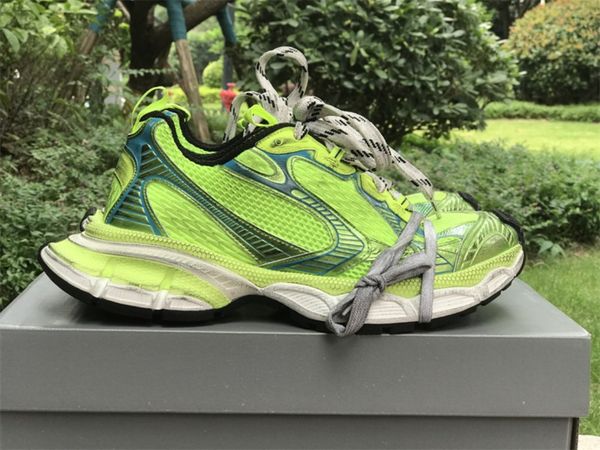 mens/womens fluo green basketball shoes quality sports shoes sneakers available with og box
mens/womens fluo green basketball shoes quality sports shoes sneakers available with og box