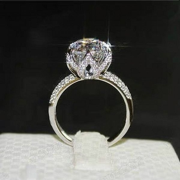 luxury real 100% s925 sterling silver lotus flower ring round 2ct simulated diamond platinum wedding fing for women jewelry, Slivery;golden
luxury real 100% s925 sterling silver lotus flower ring round 2ct simulated diamond platinum wedding fing for women jewelry, Slivery;golden