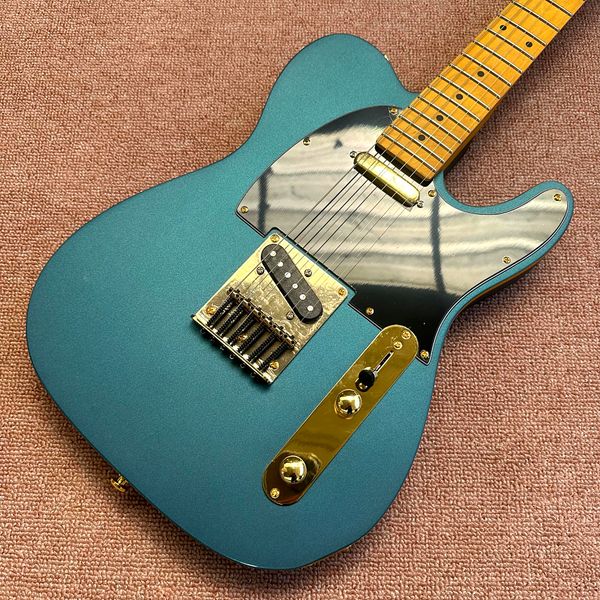 custom shop, blue and silver pink color tele electric guitar, maple fingerboard ing
custom shop, blue and silver pink color tele electric guitar, maple fingerboard ing