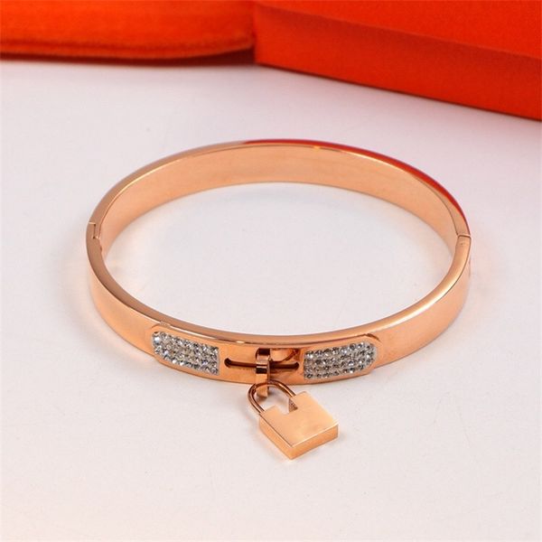 europe america fashion style designer bracelets women diamond bangle luxury designer jewelry 18k gold plated bracelet wedding lovers gift ba, Black
europe america fashion style designer bracelets women diamond bangle luxury designer jewelry 18k gold plated bracelet wedding lovers gift ba, Black