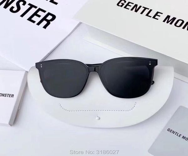 2020 new gm brand my ma gentle sunglasses fashion women acetate frame sun glasses men retro monster sunglass luxury package3862445, White;black
2020 new gm brand my ma gentle sunglasses fashion women acetate frame sun glasses men retro monster sunglass luxury package3862445, White;black