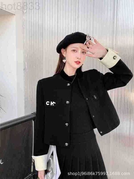 women's jackets designer station 2023 spring celebrity temperament light luxury small popular style round neck long sleeve knitted shor, Black;brown
women's jackets designer station 2023 spring celebrity temperament light luxury small popular style round neck long sleeve knitted shor, Black;brown