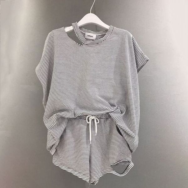 two piece dress 2023 summer korean women's set striped t-shirt tear wide leg shorts casual loose sweatwear women's fashion set, White
two piece dress 2023 summer korean women's set striped t-shirt tear wide leg shorts casual loose sweatwear women's fashion set, White