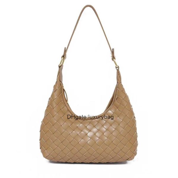 aaaaabotteg uneta jodie mini teen intrecciato crescent teeth pu woven underarm bag trend versatile handheld women's bag simple one shou
aaaaabotteg uneta jodie mini teen intrecciato crescent teeth pu woven underarm bag trend versatile handheld women's bag simple one shou