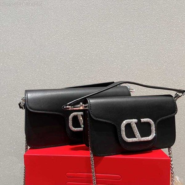 bags woman designers shoulder bags handbags temperament luxurys brand glistening messenger bag letter shopping wallet small square package d
bags woman designers shoulder bags handbags temperament luxurys brand glistening messenger bag letter shopping wallet small square package d