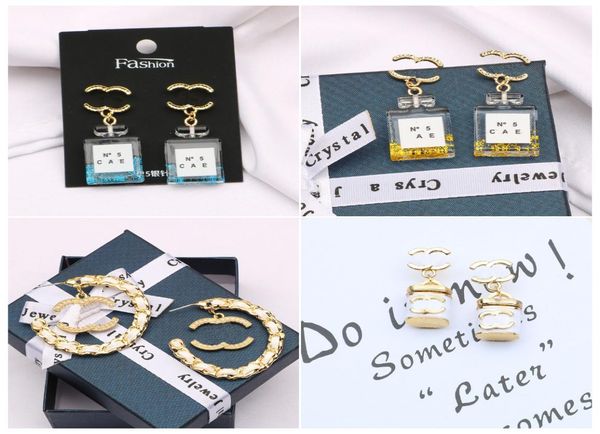 designers earrings 18k gold plated earring stud round crystal pearl party women designer brand double letters wedding jewelry gift8128258, Golden;silver
designers earrings 18k gold plated earring stud round crystal pearl party women designer brand double letters wedding jewelry gift8128258, Golden;silver