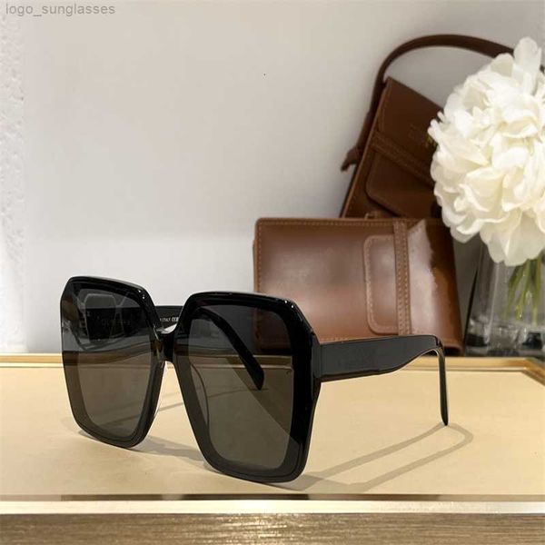 luxury design sunglasses 40822 women's and men's summer glasses asymmetric left and right design retro square fashion sports leisu, White;black
luxury design sunglasses 40822 women's and men's summer glasses asymmetric left and right design retro square fashion sports leisu, White;black