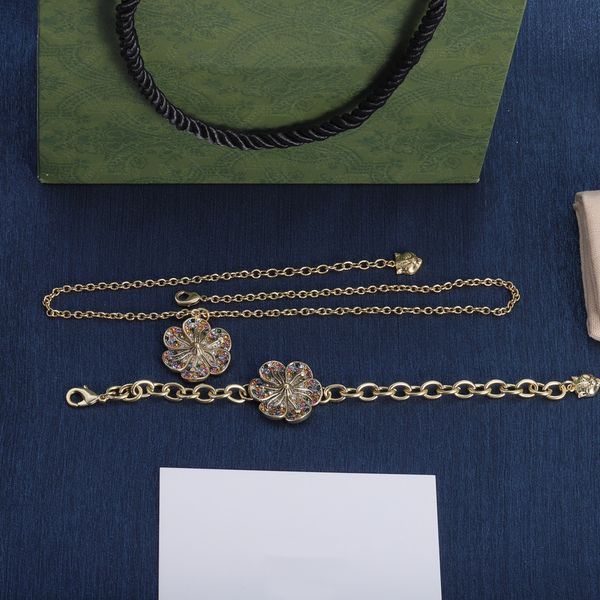 designer necklace pendants for woaman luxury colors pendants necklaces fashion jewelry supply, Silver
designer necklace pendants for woaman luxury colors pendants necklaces fashion jewelry supply, Silver
