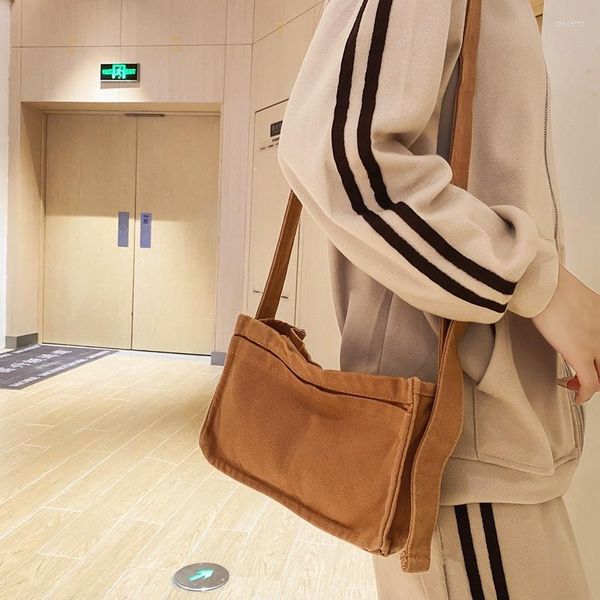 shoulder bags canvas women crossbody bag female student messenger fashion vintage cloth handbag for girl bookbag
shoulder bags canvas women crossbody bag female student messenger fashion vintage cloth handbag for girl bookbag
