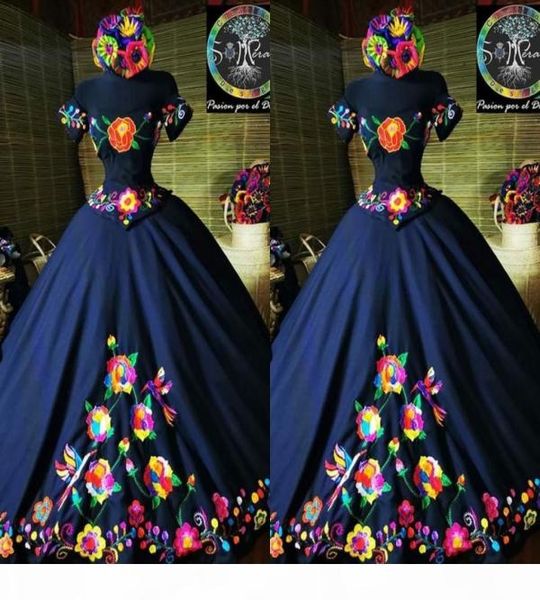 2021 fashion charro mexico quinceanera dresses navy blue embroidered off the shoulder satin corset back sweet 15 girls prom dress 4752781, Blue;red
2021 fashion charro mexico quinceanera dresses navy blue embroidered off the shoulder satin corset back sweet 15 girls prom dress 4752781, Blue;red
