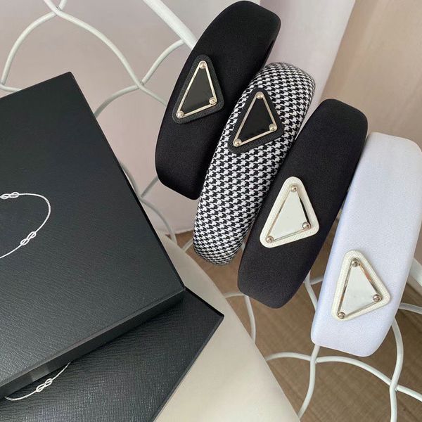 p home europe and the united states retro thousand bird lattice design simple female inverted triangle headband sponge classic style headban
p home europe and the united states retro thousand bird lattice design simple female inverted triangle headband sponge classic style headban