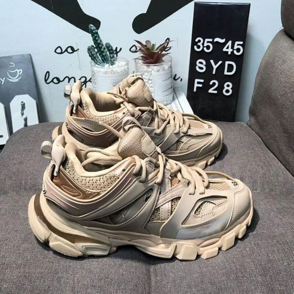 designer luxury brand men women casual shoes track 3 3.0 white black sneakers tess.s. gomma leather trainer nylon printed platform
designer luxury brand men women casual shoes track 3 3.0 white black sneakers tess.s. gomma leather trainer nylon printed platform