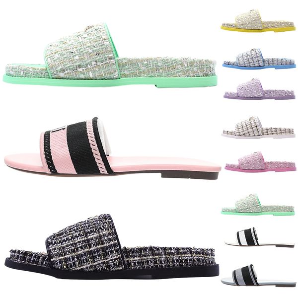 embroidery designer slipper for women ladies fashion luxe simple and elegant bi-color plain black white slides lnterlocking sandals pink gre
embroidery designer slipper for women ladies fashion luxe simple and elegant bi-color plain black white slides lnterlocking sandals pink gre