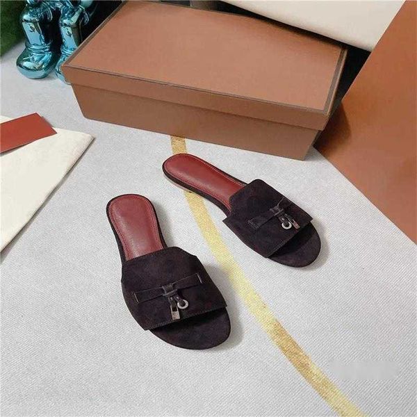 designer sandals beach slippers lady flat baotou flip flops leather slides women shoes woman classic designer 100 suede letter cowhide metal, Black
designer sandals beach slippers lady flat baotou flip flops leather slides women shoes woman classic designer 100 suede letter cowhide metal, Black