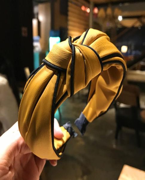 japan and south korea selling headband cross knot hair accessories solid color wide edge hair band retro simple fabric wholes1464534, Silver
japan and south korea selling headband cross knot hair accessories solid color wide edge hair band retro simple fabric wholes1464534, Silver