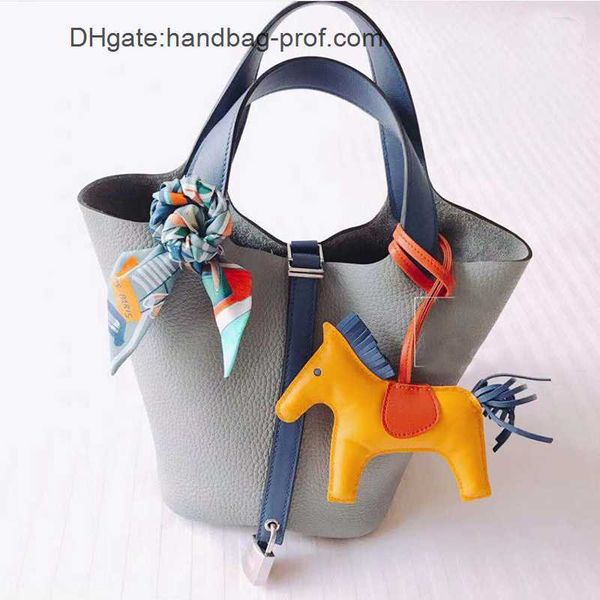 aaaaa designer tote handbag her max h family vegetable basket bag new women's bag net red handbag women's small bag lock bucket ba
aaaaa designer tote handbag her max h family vegetable basket bag new women's bag net red handbag women's small bag lock bucket ba