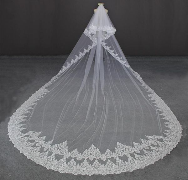 luxury 5 meters lace edge 2 layers bling sequined lace wedding veil with comb 2 t bridal veil wedding accessories1574736, Black
luxury 5 meters lace edge 2 layers bling sequined lace wedding veil with comb 2 t bridal veil wedding accessories1574736, Black