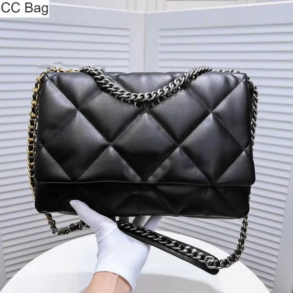 cc bag 9a 9a quality brand bags of luxury designers of fashionable women shoulder bag leather flap 19 big 36 cm 26cm 30cm sheepskin series c, White
cc bag 9a 9a quality brand bags of luxury designers of fashionable women shoulder bag leather flap 19 big 36 cm 26cm 30cm sheepskin series c, White