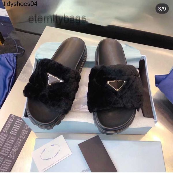 triangle prads family wool slippers for women to wear on the new thick soled flat bottomed wool flat slippers for women in the autumn of, Black
triangle prads family wool slippers for women to wear on the new thick soled flat bottomed wool flat slippers for women in the autumn of, Black