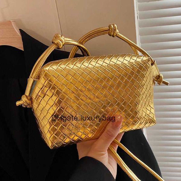 aaaaabotteg uneta jodie mini teen intrecciato and fashionable crossbody bag versatile and niche woven glossy women's bag single shoulde
aaaaabotteg uneta jodie mini teen intrecciato and fashionable crossbody bag versatile and niche woven glossy women's bag single shoulde