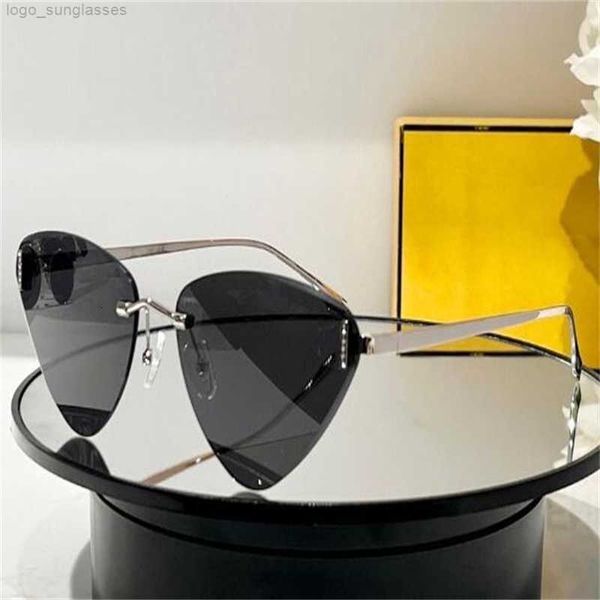 sunglasses for women summer 40047 designers style anti-ultraviolet retro plate plank triangle lens eyeglasses random box, White;black
sunglasses for women summer 40047 designers style anti-ultraviolet retro plate plank triangle lens eyeglasses random box, White;black