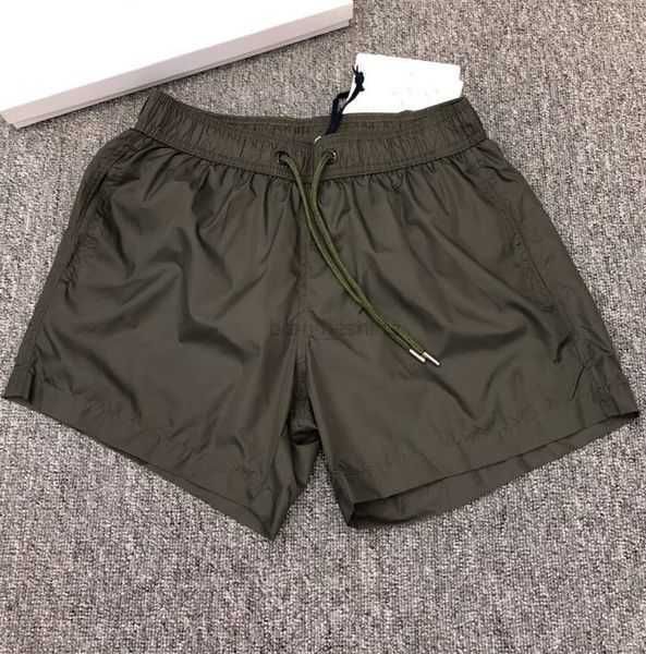 summer men nylon swim shorts fashion designer gentleman side pockets swimear boy zipper closure back pocket tonal drawcord short pants 2z687, White;black
summer men nylon swim shorts fashion designer gentleman side pockets swimear boy zipper closure back pocket tonal drawcord short pants 2z687, White;black