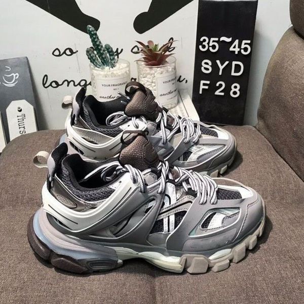 luxury designer tripler black nylon printed men and women track 3.0 men's and women's heavy sole sports shoes track2 casual shoes
luxury designer tripler black nylon printed men and women track 3.0 men's and women's heavy sole sports shoes track2 casual shoes