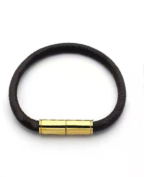 2022 brand new couple cuff designer bracelet for men and women classic vintage clover leather bracelets fashion stainless steel br7455831, White
2022 brand new couple cuff designer bracelet for men and women classic vintage clover leather bracelets fashion stainless steel br7455831, White