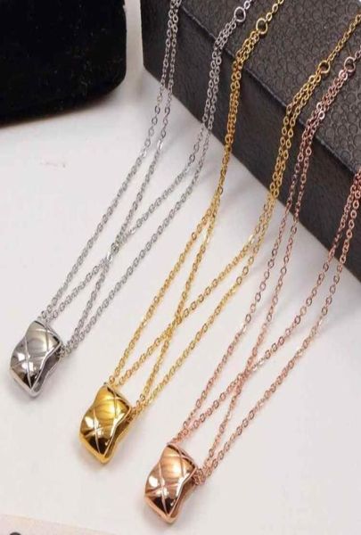 2021 gold silver rose colors women necklaces fashion jewelry diamond check necklace fashionable titanium steel short c4182158
2021 gold silver rose colors women necklaces fashion jewelry diamond check necklace fashionable titanium steel short c4182158