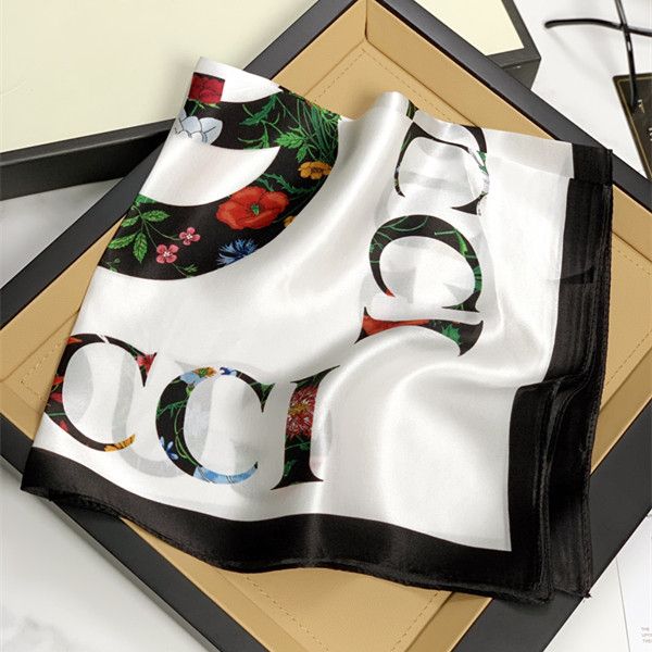 with box designer woman silk scarf fashion letter flower pink blue black headband brand scarves 70cm variable headscarf accessories activity, Blue;gray
with box designer woman silk scarf fashion letter flower pink blue black headband brand scarves 70cm variable headscarf accessories activity, Blue;gray