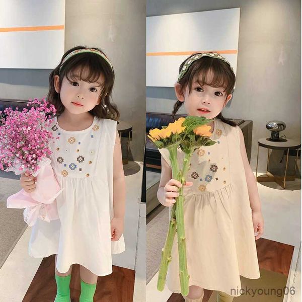 girl's dresses summer girls dress embroidery small fresh sleeveless vest simple flowers baby kids clothes princess party charm vestidos, Red;yellow
girl's dresses summer girls dress embroidery small fresh sleeveless vest simple flowers baby kids clothes princess party charm vestidos, Red;yellow