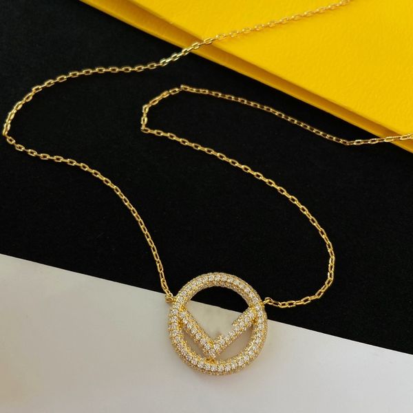 classic luxury pendant necklace designer love necklace women's fashion atmosphere necklace designer jewelry new style, Black
classic luxury pendant necklace designer love necklace women's fashion atmosphere necklace designer jewelry new style, Black