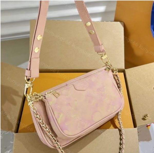 messenger bags handbag purse shoulder cross body wallet fashion removable metal chain bag classic letters printing zipper three piece set ge
messenger bags handbag purse shoulder cross body wallet fashion removable metal chain bag classic letters printing zipper three piece set ge